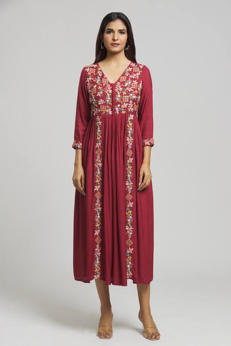 Bhusattva Red Silk, Jacquard Embroidery V-neck Thread Dress Online at Aza Fashions Bhusattva_Red Silk, Jacquard Embroidery V-neck Thread Dress _Online_at_Aza_Fashions