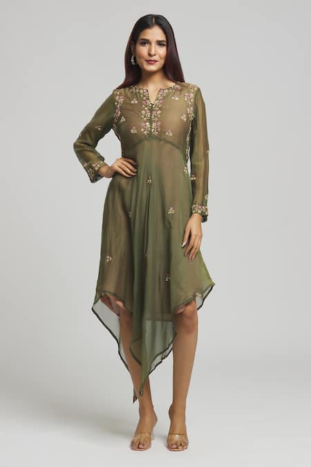 Bhusattva Floral Sequin Embroidered Kurta 