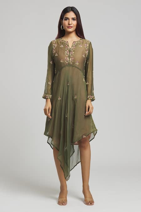 Bhusattva Green Organic Silk Embroidered Sequin V-neck Floral Kurta at Aza Fashions Bhusattva_Green Organic Silk Embroidered Sequin V-neck Floral Kurta _at_Aza_Fashions
