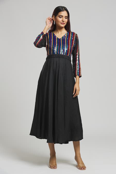Bhusattva Black Silk Sequins Round Neck Stripe Pattern Yoke Dress 