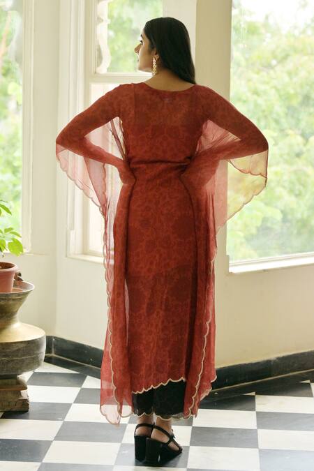 Shop Saangi Brown Georgette Embroidery V-neck Zardozi Kaftan Pant Set at Aza Fashions Shop_Saangi_Brown Georgette Embroidery V-neck Zardozi Kaftan Pant Set_at_Aza_Fashions