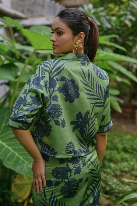 Shop Saangi Multi Color Cotton Cut Work Sweetheart Neck, Tropical Print Jacket Palazzo Set at Aza Fashions Shop_Saangi_Multi Color Cotton Cut Work Sweetheart Neck, Tropical Print Jacket Palazzo Set _at_Aza_Fashions