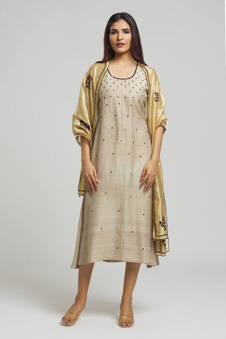 Bhusattva Beige Organic Silk Embroidered Cutdana Round Sequin Kurta With Stole at Aza Fashions Bhusattva_Beige Organic Silk Embroidered Cutdana Round Sequin Kurta With Stole _at_Aza_Fashions