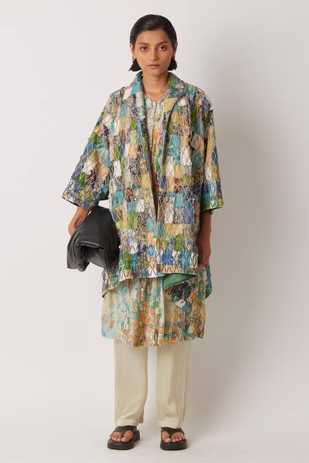 Yavi Green Cotton Embroidery Collared Aecho Patchwork Jacket Online at Aza Fashions Yavi_Green Cotton Embroidery Collared Aecho Patchwork Jacket _Online_at_Aza_Fashions