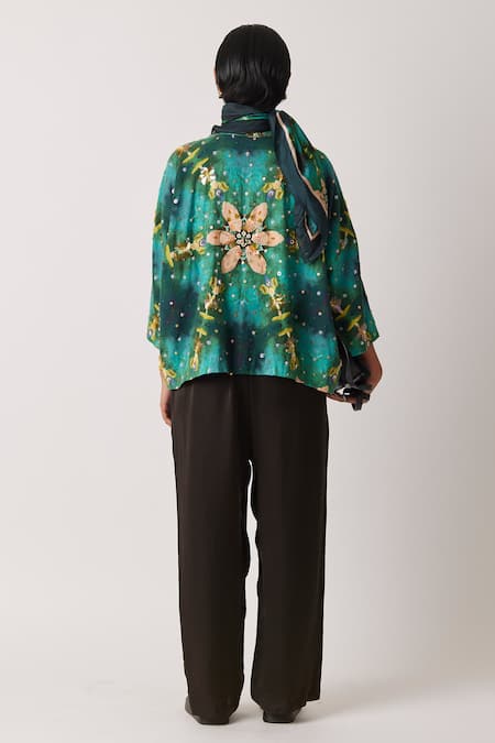 Shop Yavi Green Handloom Cotton Embroidery Anigo Jacket at Aza Fashions Shop_Yavi_Green Handloom Cotton Embroidery Anigo Jacket _at_Aza_Fashions