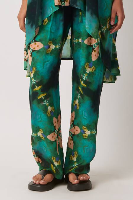 Yavi Green Modal Moss Crepe Straight Pant Online at Aza Fashions Yavi_Green Modal Moss Crepe Straight Pant _Online_at_Aza_Fashions