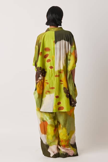 Shop Yavi Green Linen Orgey Full Length Pant at Aza Fashions Shop_Yavi_Green Linen Orgey Full Length Pant _at_Aza_Fashions