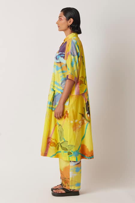 Shop_Yavi_Yellow Cotton Barbi Abstract Pattern Straight Pant _Online_at_Aza_Fashions