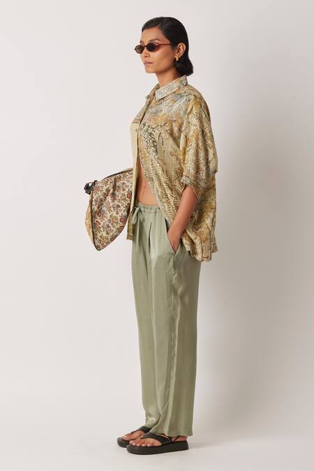 Buy Yavi Beige Chanderi Collared Ceclia Printed Shirt Online at Aza Fashions Buy_Yavi_Beige Chanderi Collared Ceclia Printed Shirt _Online_at_Aza_Fashions