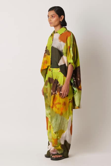 Buy Yavi Green Cotton, Silk Collared Orgey Printed Asymmetric Shirt Online at Aza Fashions Buy_Yavi_Green Cotton, Silk Collared Orgey Printed Asymmetric Shirt _Online_at_Aza_Fashions