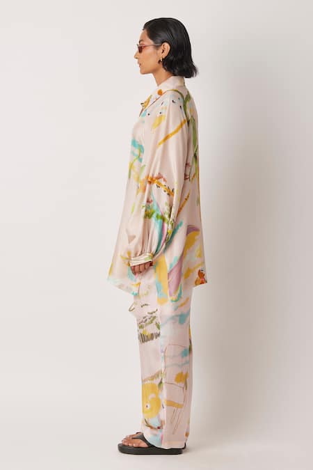 Buy Yavi Cream Silk Collared Iwoa Asymmetric Hem Printed Shirt Online at Aza Fashions Buy_Yavi_Cream Silk Collared Iwoa Asymmetric Hem Printed Shirt _Online_at_Aza_Fashions