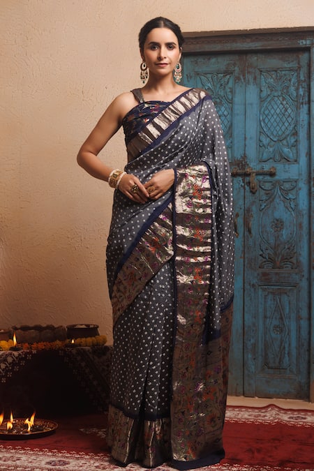 Geroo Jaipur Grey Zari Silk Saree With Unstitched Blouse Piece