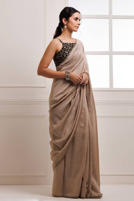 Geroo Jaipur_Beige Silk Gota Patti, Embroidery Square Neck Saree With Blouse _Online_at_Aza_Fashions