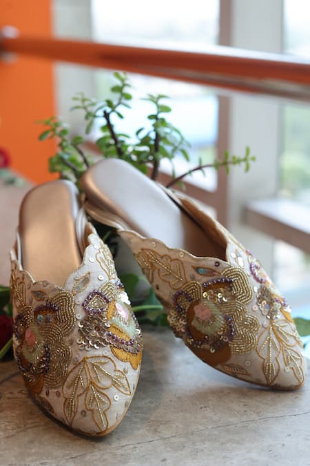 Buy_Foot Fuel_Gold Sequins, Beads, Cut Work Sukhi Blossom Embellished Juttis _Online_at_Aza_Fashions