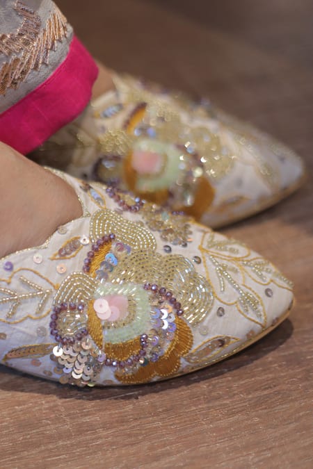 Shop_Foot Fuel_Gold Sequins, Beads, Cut Work Sukhi Blossom Embellished Juttis _Online_at_Aza_Fashions