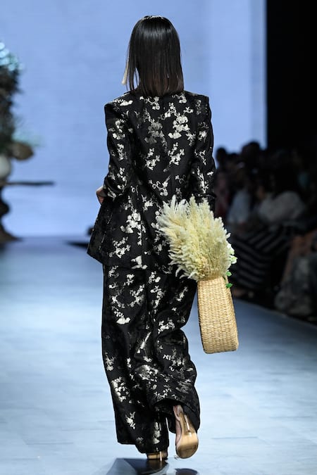 Shop_Paulmi And Harsh_Black Jacquard Embroidery V-neck Floral Jaal Woven Blazer Pant Set _at_Aza_Fashions