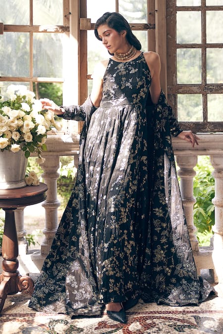 Buy_Paulmi And Harsh_Black Jacquard Sequins, Embroidery Collared Flora And Fauna Woven Jacket_Online_at_Aza_Fashions