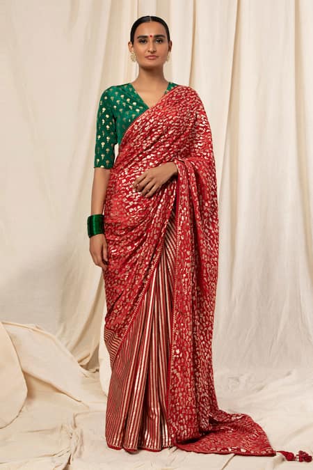 Masaba Maroon Crepe Foil Print Saree 