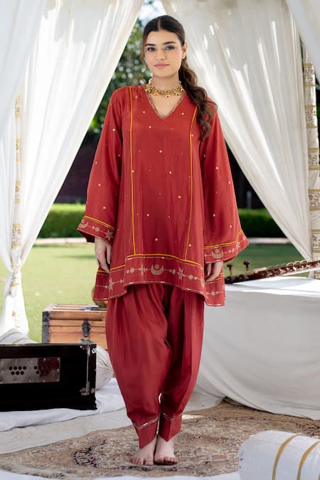 Kacha Tanka Sequin & Aari Embroidered Kurta & Salwar Set 