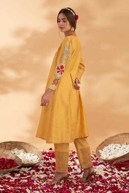 Show Shaa_Yellow Chanderi, Cotton Satin, Organza, Silk Arunima Yoke Kurta Pant Set _at_Aza_Fashions