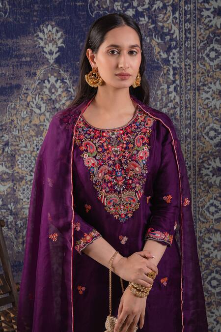 BAIDEHI Purple Organza, Chanderi Silk Embroidery Round Floral Resham Kurta Pant Set Online at Aza Fashions BAIDEHI_Purple Organza, Chanderi Silk Embroidery Round Floral Resham Kurta Pant Set _Online_at_Aza_Fashions