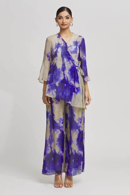 Buy Whimsical By Shica Grey Organza Crystals V-neck Brush Stroke Pattern Top With Pant Online at Aza Fashions Buy_Whimsical By Shica_Grey Organza Crystals V-neck Brush Stroke Pattern Top With Pant _Online_at_Aza_Fashions