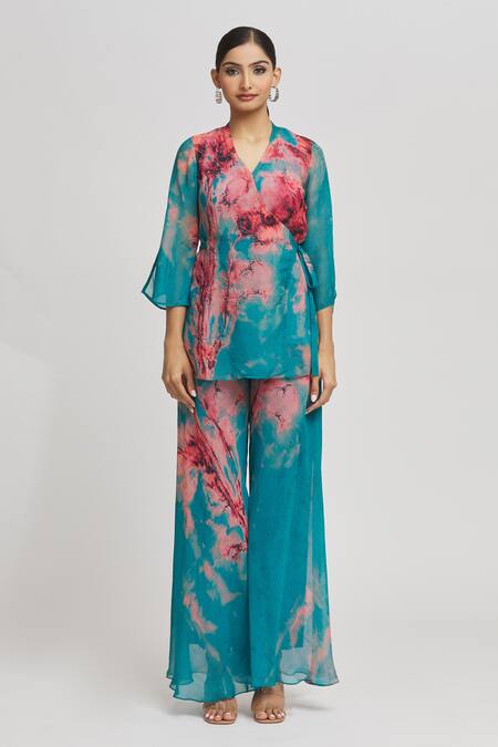 Whimsical By Shica Blue Organza Embroidery, Crystals Brush Stroke Pattern Two Tone Top With Pant Online at Aza Fashions Whimsical By Shica_Blue Organza Embroidery, Crystals Brush Stroke Pattern Two Tone Top With Pant _Online_at_Aza_Fashions