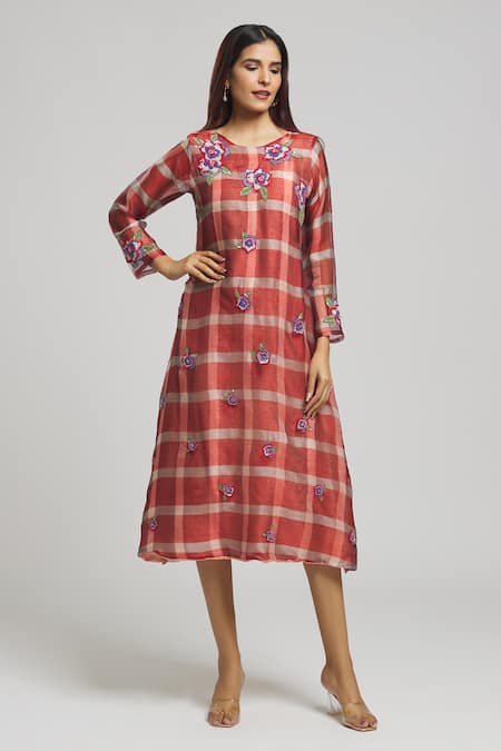 Bhusattva Sequin Blossom Embroidered Kurta 