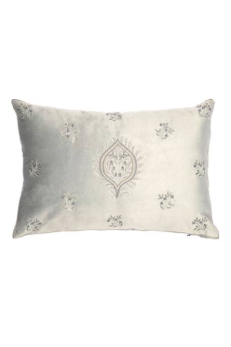 Buy_Khaabka_Blue Velvet Leaf Falak Embroidered Cushion Covers - 2 Pcs