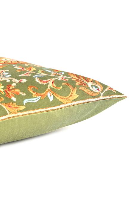 Shop Khaabka Green Chanderi Silk Traditional Paisley Cushion On Shaakh Work Covers - 2 Pcs Online at Aza Fashions Shop_Khaabka_Green Chanderi Silk Traditional Paisley Cushion On Shaakh Work Covers - 2 Pcs_Online_at_Aza_Fashions