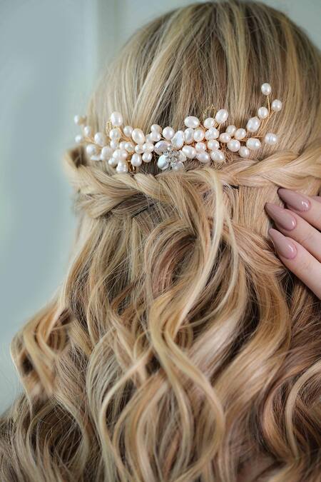 Buy Floristaa By Mahek White Beads, Pearls Narnia Embellished Hair Comb Online at Aza Fashions Buy_Floristaa By Mahek_White Beads, Pearls Narnia Embellished Hair Comb _Online_at_Aza_Fashions