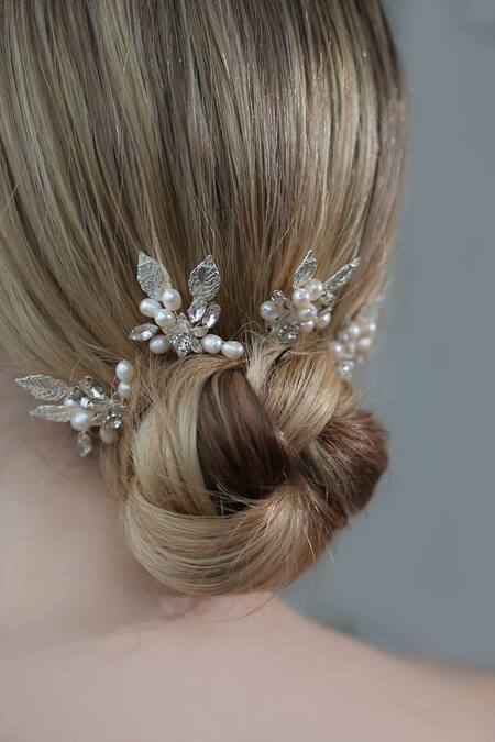 Floristaa By Mahek Silver Pearls, Metallic Thread Olia Floral Pattern Hair Pins Set Of 5 at Aza Fashions Floristaa By Mahek_Silver Pearls, Metallic Thread Olia Floral Pattern Hair Pins Set Of 5 _at_Aza_Fashions