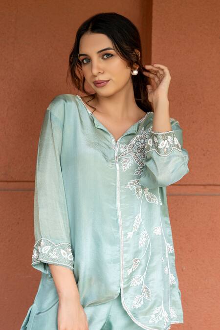 Label Lila Blue Chiffon Beads, Pansy Blossom Embroidered Curved Hem Slit Kurta With Pant Online at Aza Fashions Label Lila_Blue Chiffon Beads, Pansy Blossom Embroidered Curved Hem Slit Kurta With Pant _Online_at_Aza_Fashions