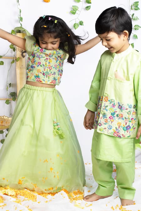 Buy Rage Attire-Sweta Saria Green Bamboo, Cotton, Silk Embroidery, Beads Floral Bundi Kurta Set Online at Aza Fashions Buy_Rage Attire-Sweta Saria_Green Bamboo, Cotton, Silk Embroidery, Beads Floral Bundi Kurta Set _Online_at_Aza_Fashions