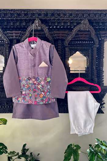 Shop Rage Attire-Sweta Saria Purple Bamboo, Cotton, Silk Beads, Embroidery Floral Bundi Kurta Set Online at Aza Fashions Shop_Rage Attire-Sweta Saria_Purple Bamboo, Cotton, Silk Beads, Embroidery Floral Bundi Kurta Set _Online_at_Aza_Fashions