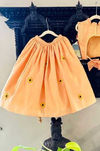 Rage Attire-Sweta Saria Peach Net, Bamboo, Silk Embroidery Sunflower Lehenga Set at Aza Fashions Rage Attire-Sweta Saria_Peach Net, Bamboo, Silk Embroidery Sunflower Lehenga Set _at_Aza_Fashions