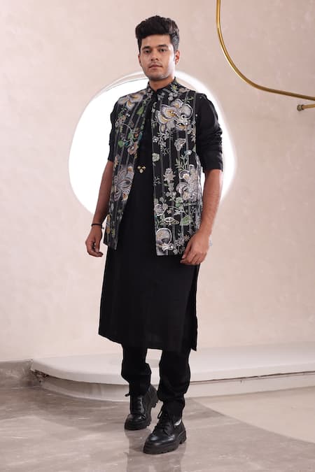 Mahima Mahajan_Black Sequins, Mirrors Persian Bloom Print Nehru Jacket _at_Aza_Fashions