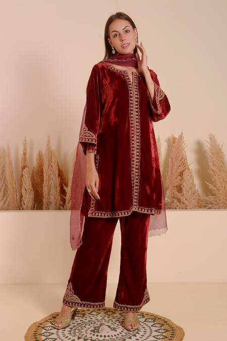 Shop_Surabhi Arya_Maroon Velvet Embroidery V-neck Bloom Vine Kurta With Pant _Online_at_Aza_Fashions