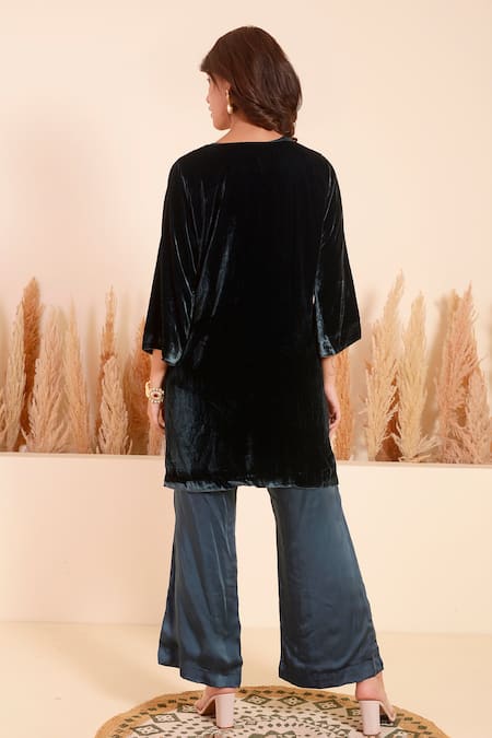 Shop_Surabhi Arya_Green Velvet, Chanderi Silk Sequins, Hyacinth Bloom Embellished Jacket Pant Set _at_Aza_Fashions