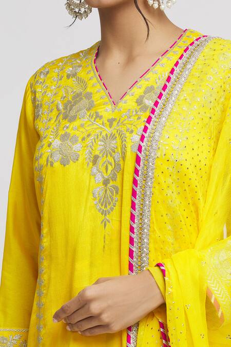 Buy_Gopi Vaid_Yellow Tussar, Cotton, Chiffon Gota Patti, Surbhi Thread Work Kurta Set _Online_at_Aza_Fashions
