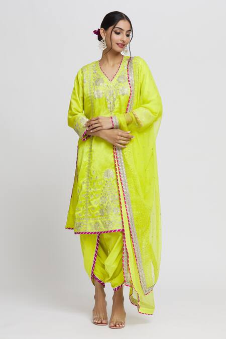 Buy_Gopi Vaid_Green Tussar, Cotton, Chiffon Gota Patti Surbhi Thread Embroidered Kurta Set _Online_at_Aza_Fashions