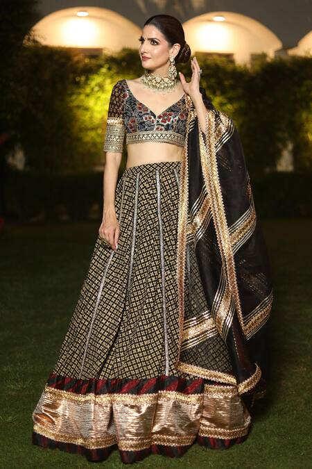 Shop Nitya Bajaj Black Cotton Hand Block Printed Ajrakh Leaf Neck Lehenga Blouse Set Online at Aza Fashions Shop_Nitya Bajaj_Black Cotton Hand Block Printed Ajrakh Leaf Neck Lehenga Blouse Set _Online_at_Aza_Fashions