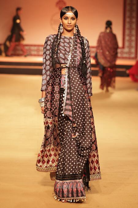 Shop_Nitya Bajaj_Black Saree And Blouse Viscose Crepe Hand Block Printed Ajrakh With  _at_Aza_Fashions