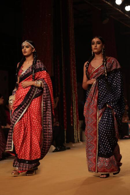 Nitya Bajaj_Red Viscose Crepe Hand Block Printed Ajrakh V Neck Saree With Blouse _Online_at_Aza_Fashions