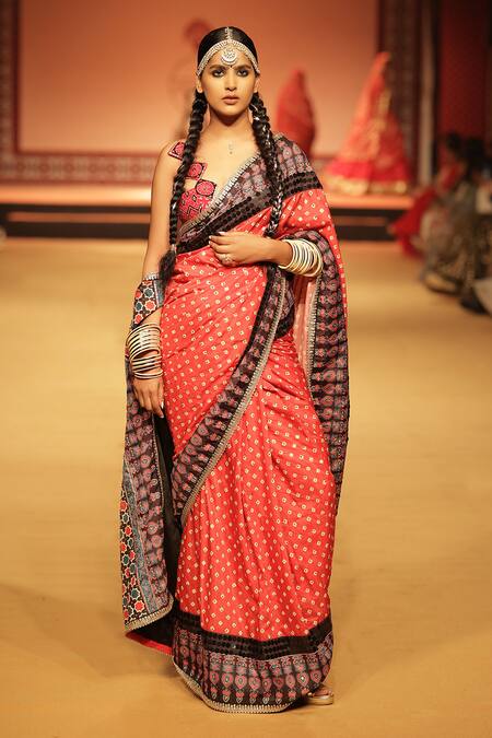 Buy_Nitya Bajaj_Red Viscose Crepe Hand Block Printed Ajrakh V Neck Saree With Blouse _Online_at_Aza_Fashions