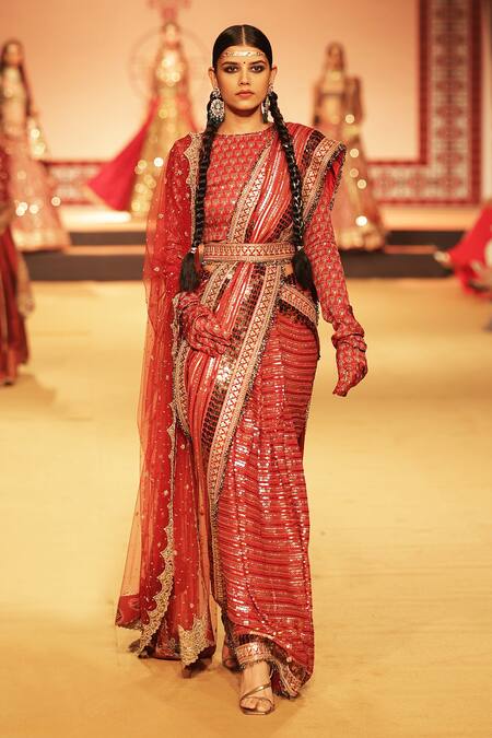 Shop_Nitya Bajaj_Orange Georgette Embroidery Sequin Round Stripe Saree With Blouse _at_Aza_Fashions