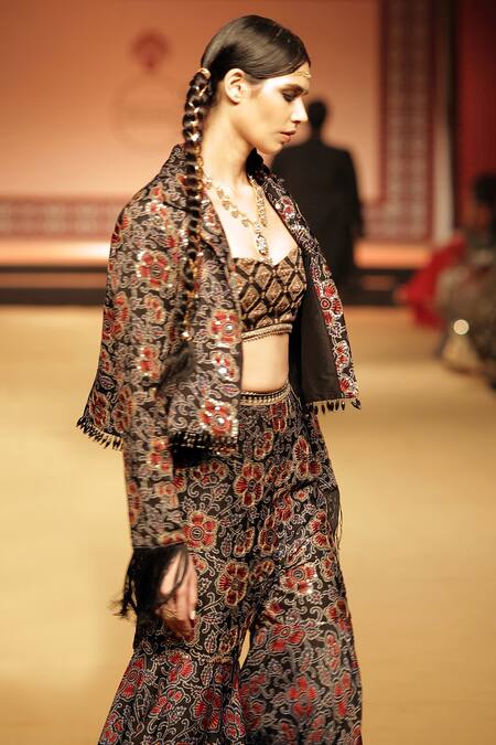 Nitya Bajaj_Black Modal, Silk Beads, Embroidery Sweetheart Neck, Printed Jacket Sharara Set _Online_at_Aza_Fashions