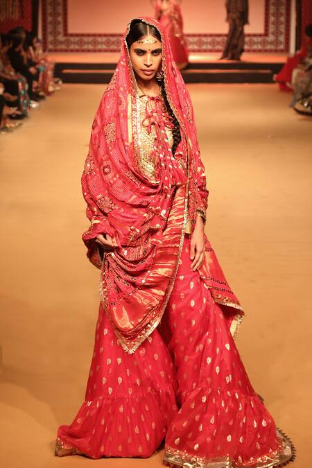 Nitya Bajaj Gold Tissue, Modal, Silk Tassels, Sequins Keyhole Gota Work Shirt Gharara Set at Aza Fashions Nitya Bajaj_Gold Tissue, Modal, Silk Tassels, Sequins Keyhole Gota Work Shirt Gharara Set_at_Aza_Fashions