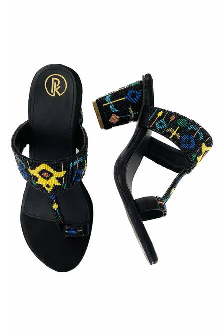 Preet Kaur Black Embroidery Baag Kolhapuri Heels Online at Aza Fashions Preet Kaur_Black Embroidery Baag Kolhapuri Heels _Online_at_Aza_Fashions