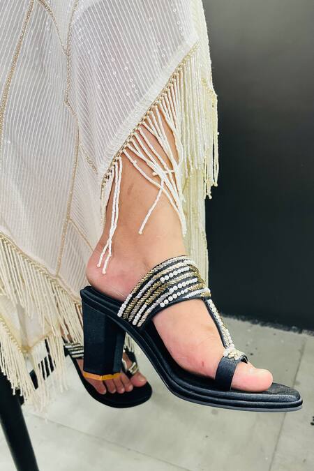 Preet Kaur_Black Embroidery Aaina Kolhapuri Heels _at_Aza_Fashions